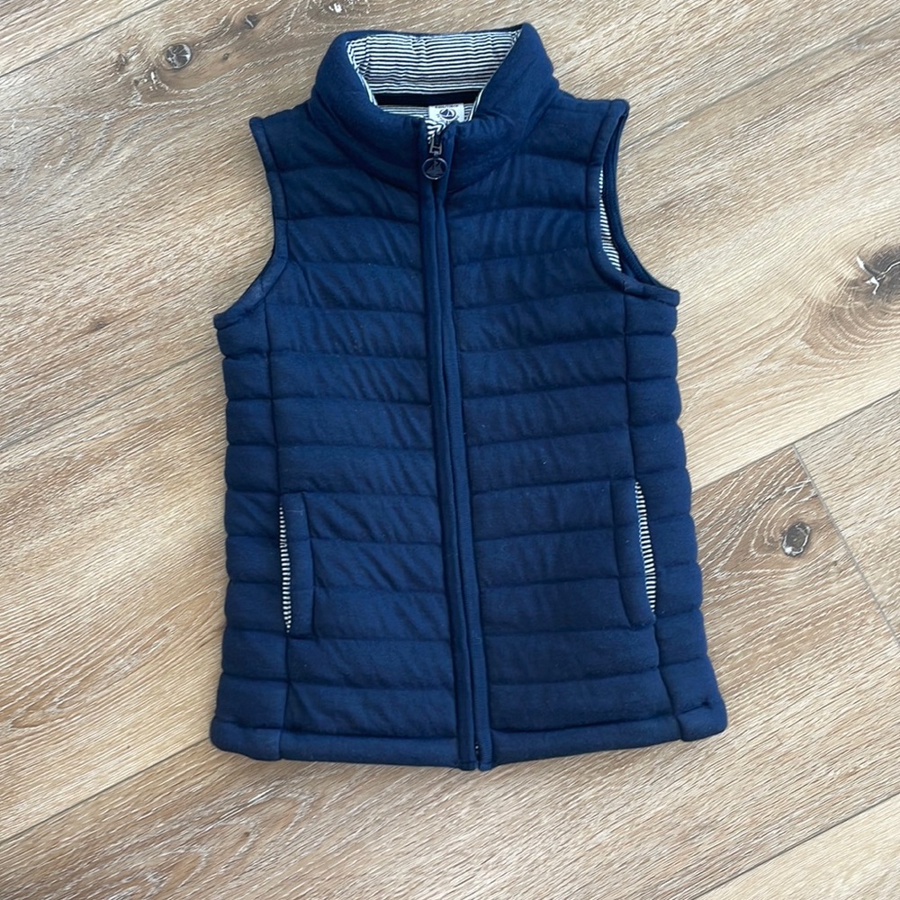 Petit bateau Blue boy vest size 6 in good conditions
